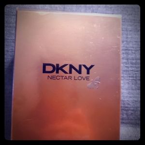DKNY Nectar Love
